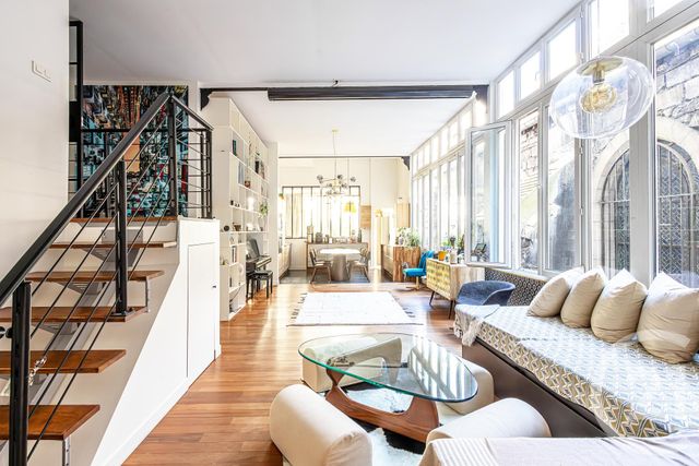 Appartement F5 à vendre - 5 pièces - 121.0 m2 - PARIS - 75018 - ILE-DE-FRANCE - Century 21 Sorim
