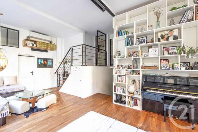 Appartement F5 à vendre - 5 pièces - 121.0 m2 - PARIS - 75018 - ILE-DE-FRANCE - Century 21 Sorim