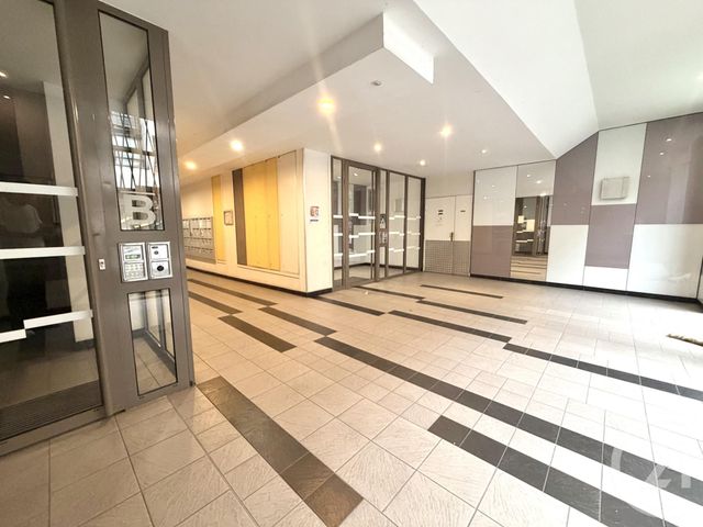 Appartement F2 à vendre - 2 pièces - 40.03 m2 - PARIS - 75018 - ILE-DE-FRANCE - Century 21 Sorim
