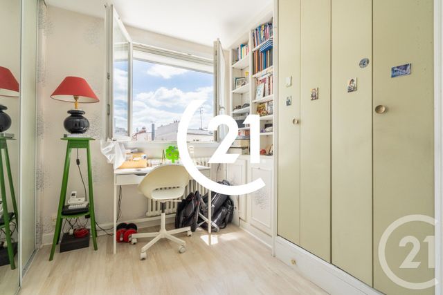 Appartement F4 à vendre - 4 pièces - 80.0 m2 - PARIS - 75018 - ILE-DE-FRANCE - Century 21 Sorim